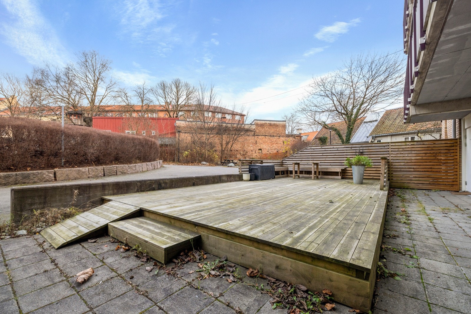 Bakgården Galleribilde