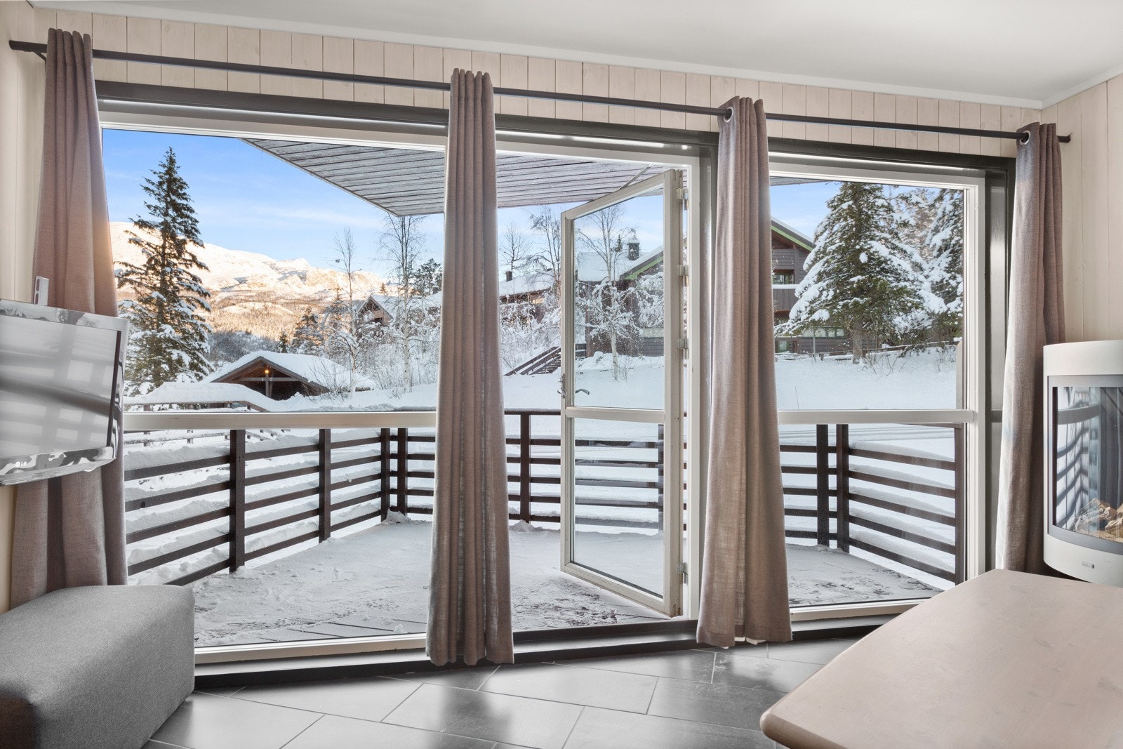 Velkommen til Skiheisvegen 30 A, presentert av Schala & Partners ved Marcus Egeland, tlf. 980 39 150. Galleribilde