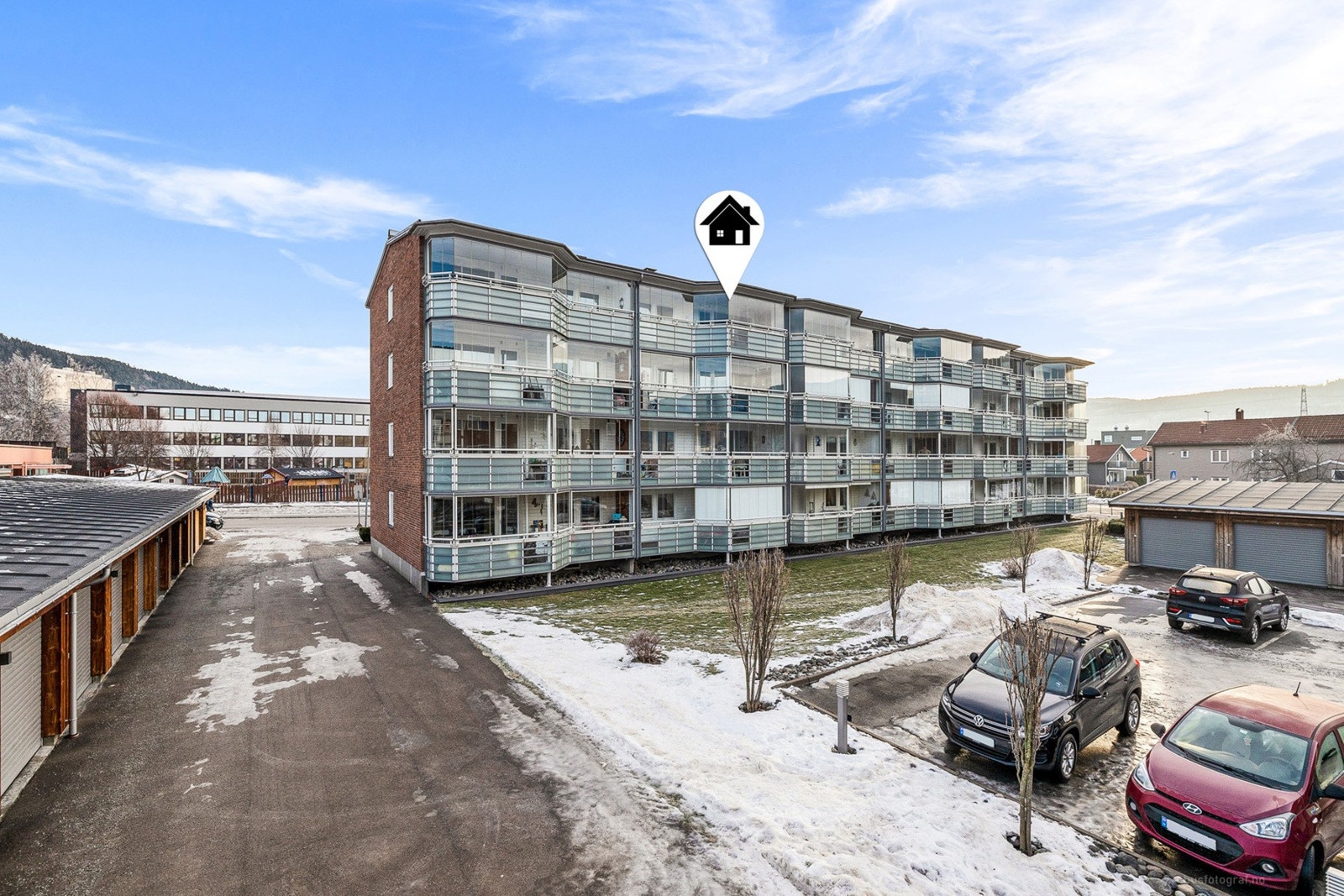 Toppleilighet med balkongen på begge sider. Galleribilde
