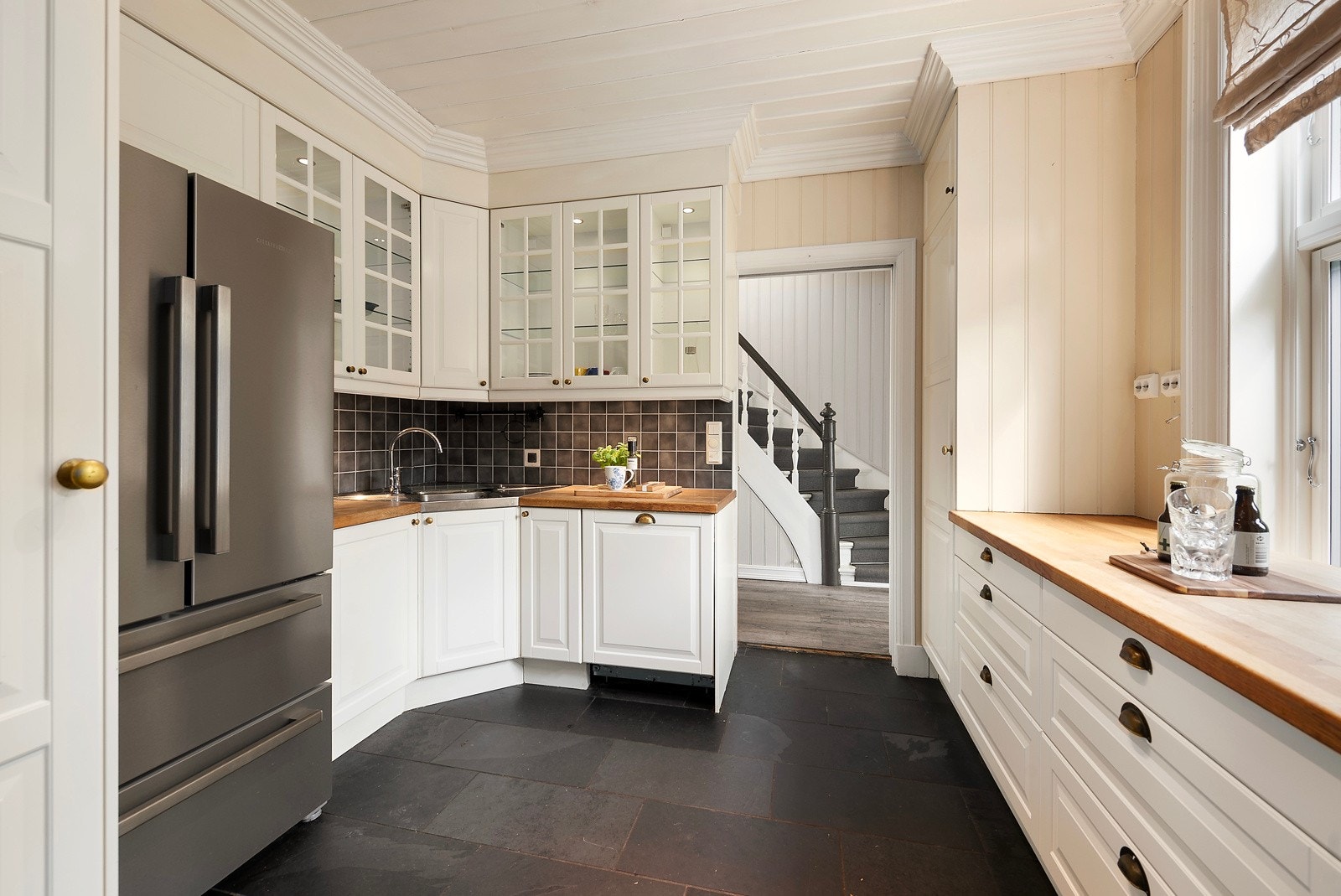 Stort kjøkken fra Drømmekjøkkenet og Ikea i ca 2007 Galleribilde