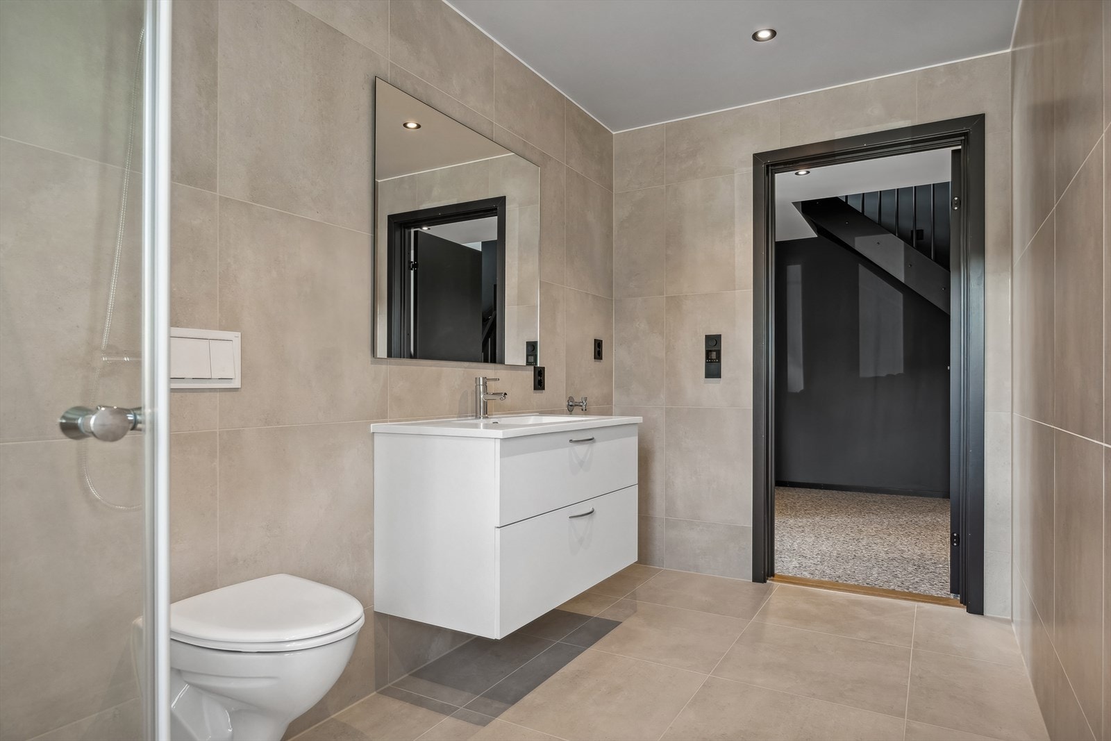 Badet i 1.etg ligger i tilknytning til entre Galleribilde
