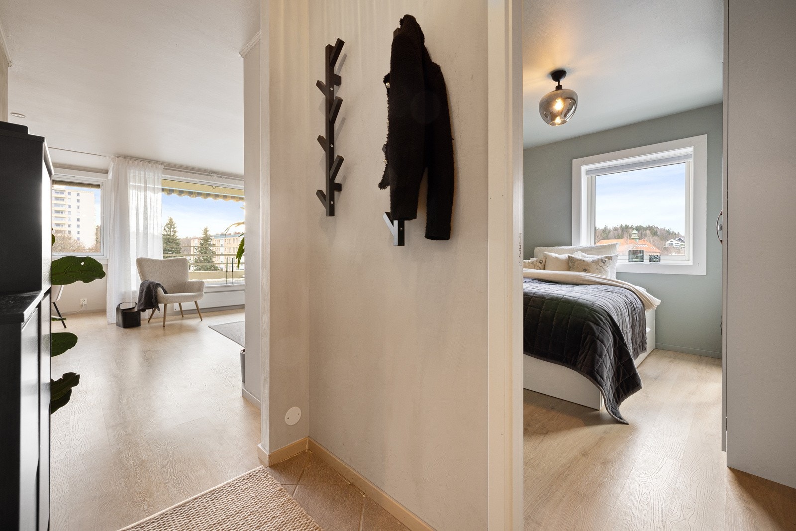 Nye innerdører i leiligheten i 2022. Galleribilde