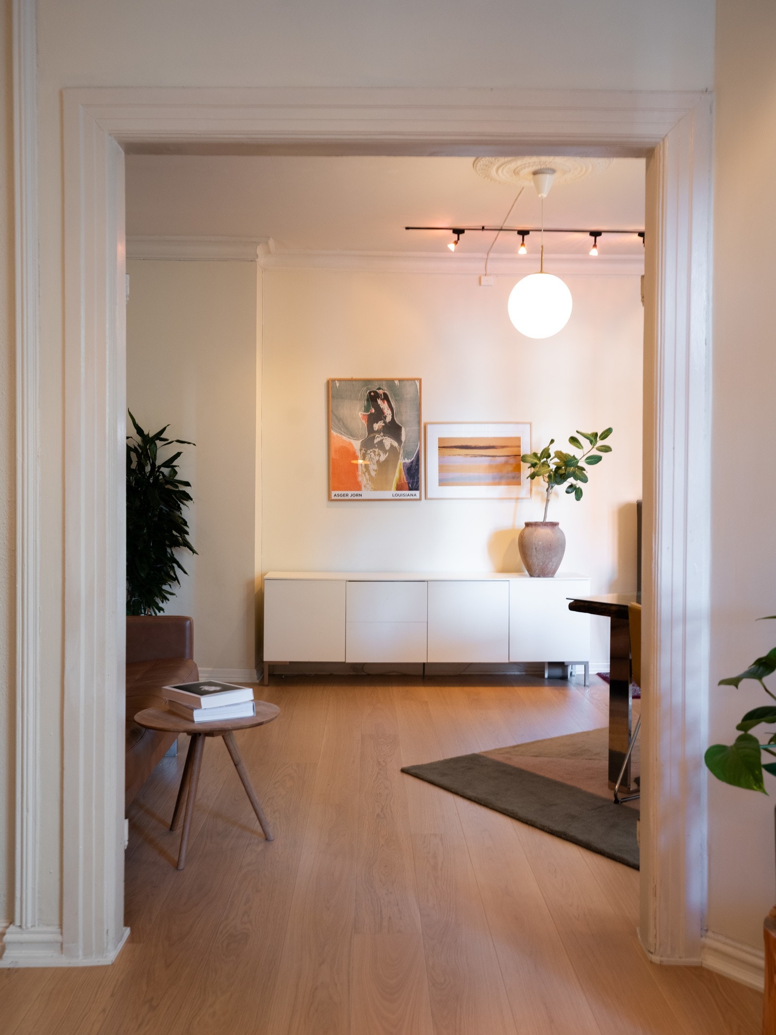 Mulighet for å sette inn to dører for å skille spise- og TV-stuen. Kan også benyttes til eksempelvis soverom eller lekerom. Galleribilde