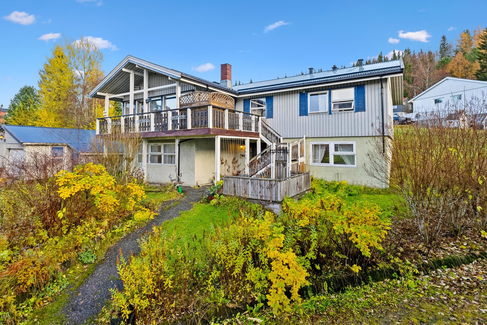 Bolig på 2 plan med godkjent utleiedel i underetasjen. Galleribilde