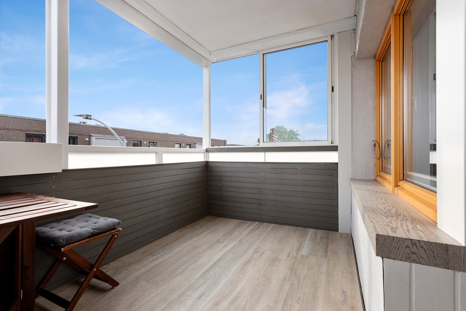 Fra stuen har du utgang til solrik sydvestvendt balkong på 8 m². Galleribilde