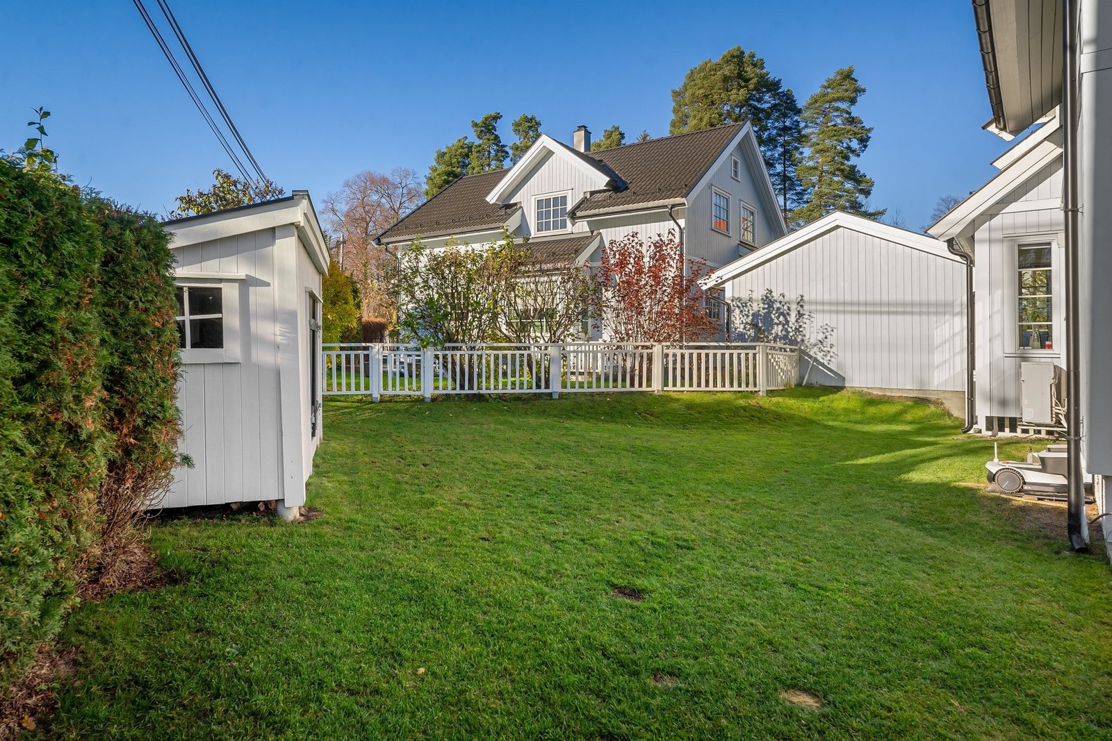 Pent opparbeidet plen Galleribilde