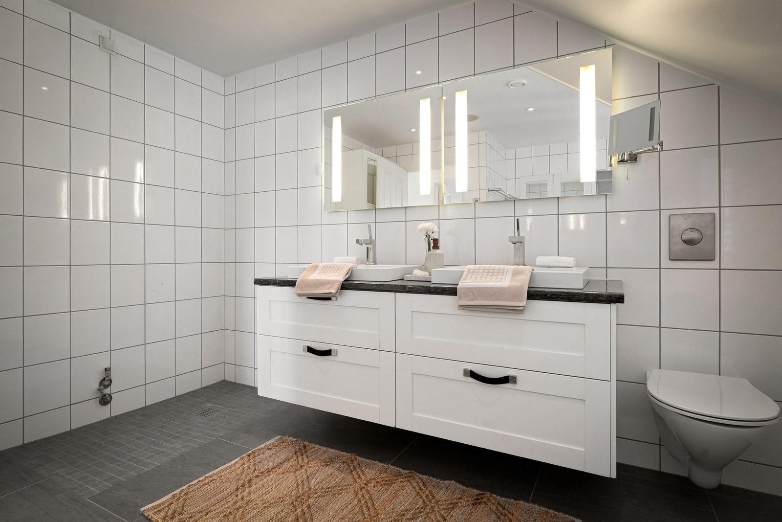 Selger har bestilt steamdusjkabinett som vil monteres rundt jul/ nyttår. Galleribilde