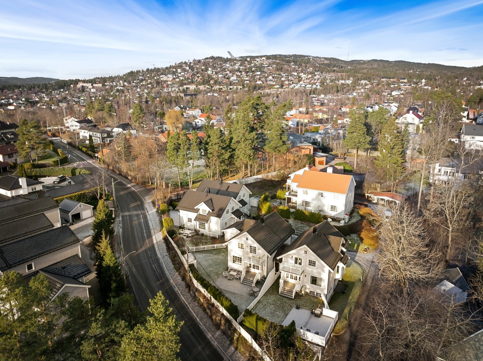 Barnevennlig beliggenhet mellom Holmendammen og Vinderen. Galleribilde