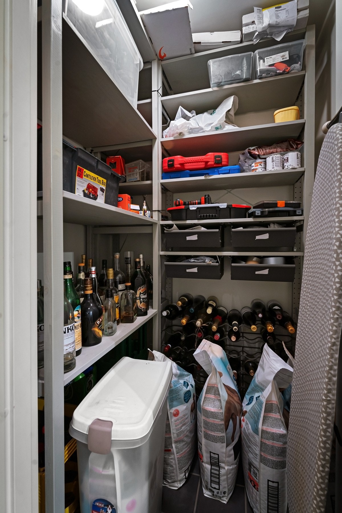 Bod i kjeller. Galleribilde