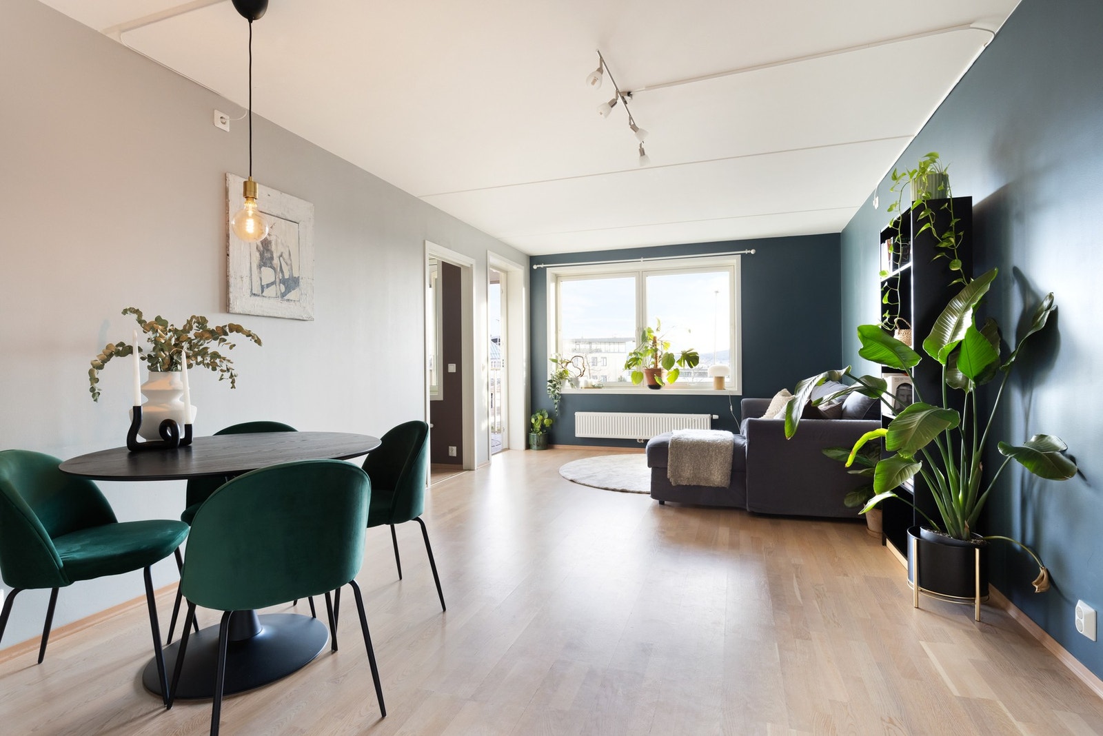 Silje Dammen ved EIE Løren har gleden av å ønske velkommen til Refstadveien 32! Galleribilde