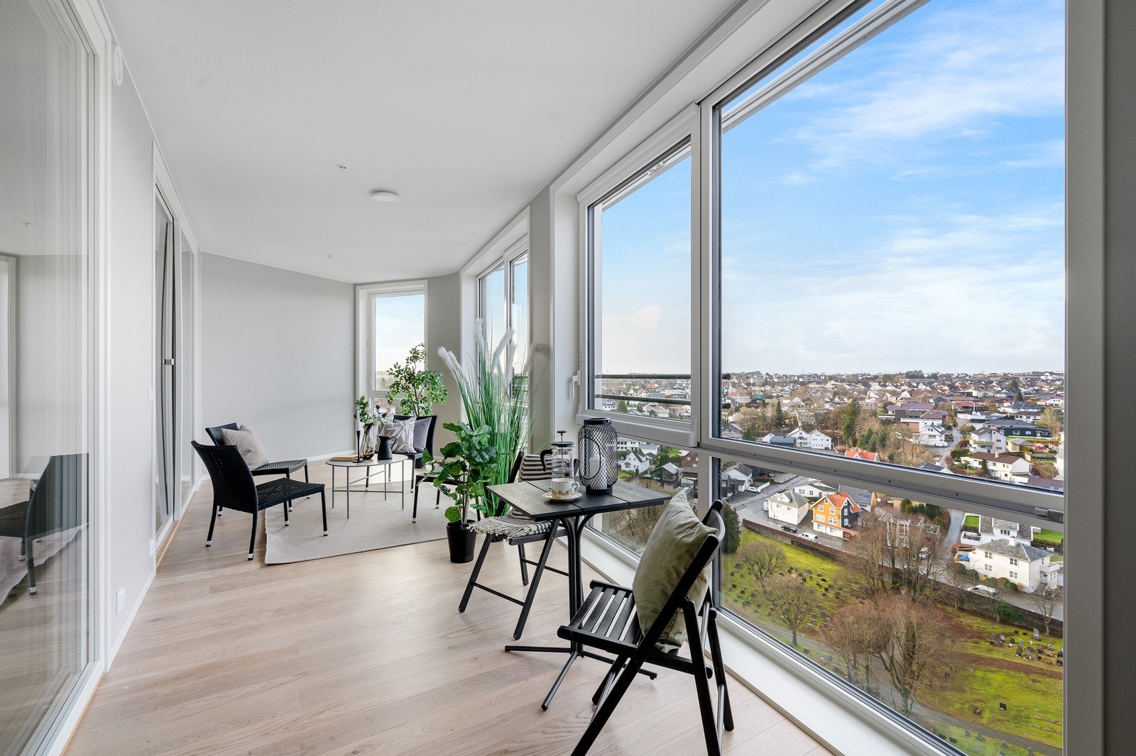 Innglasset balkong Galleribilde