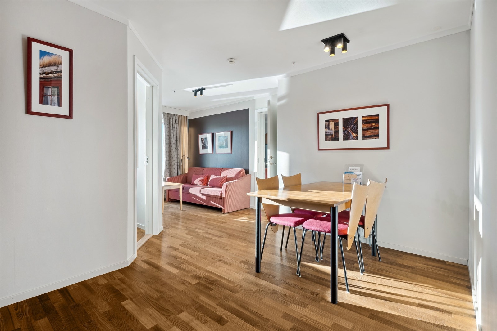 Rom 410 - lyst og trivelig! Galleribilde