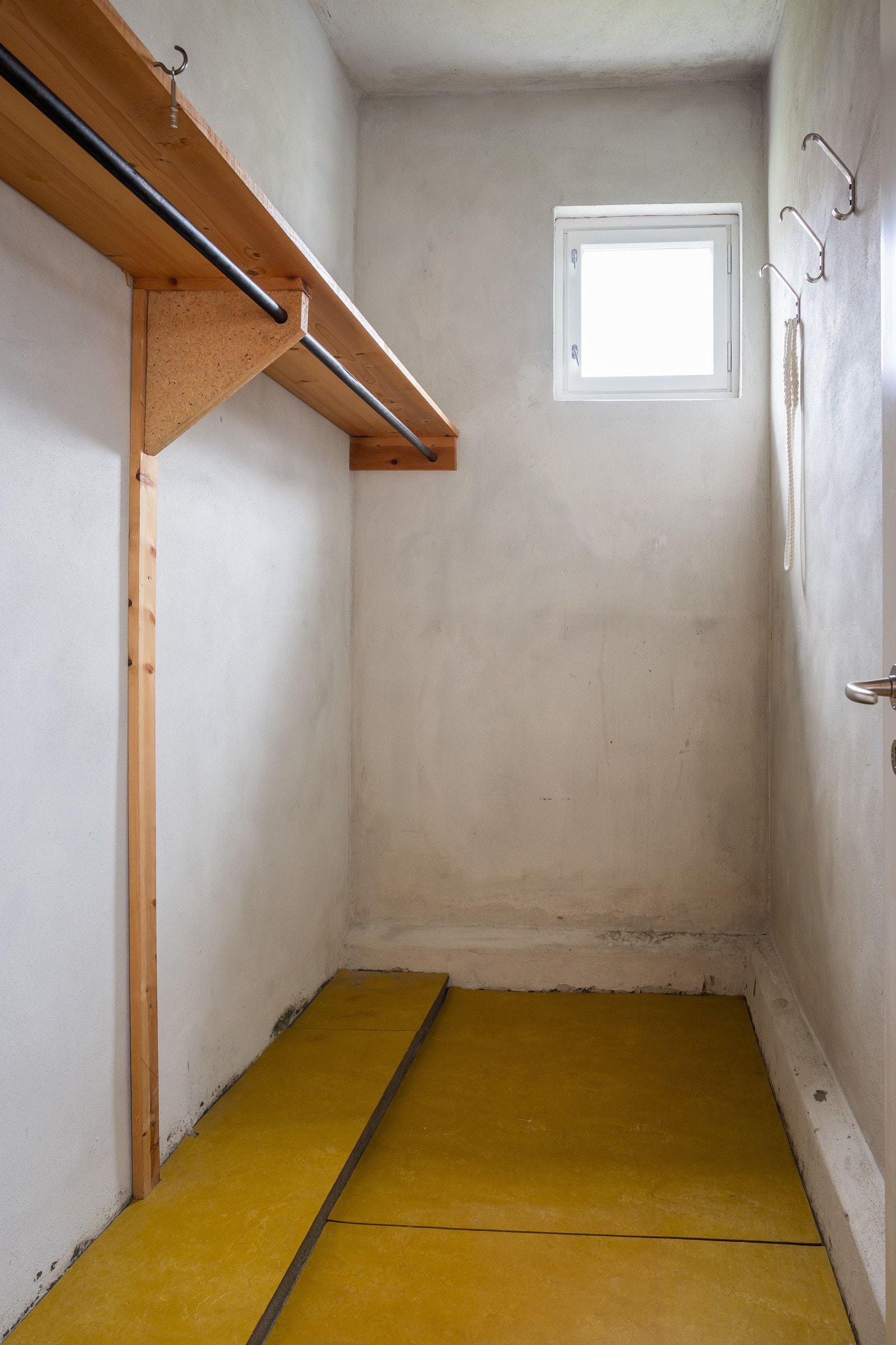 Innvendig bod mellom 1.etg og 2.etg. Galleribilde