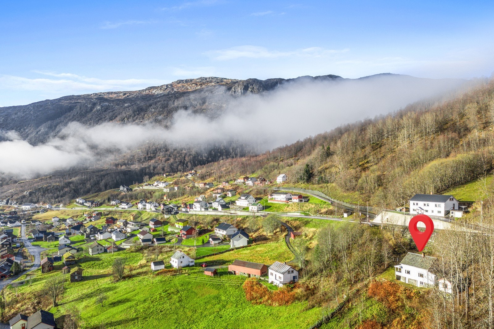 Eiendommen har en flott beliggenhet for de som elsker natur og friluftsliv. Galleribilde