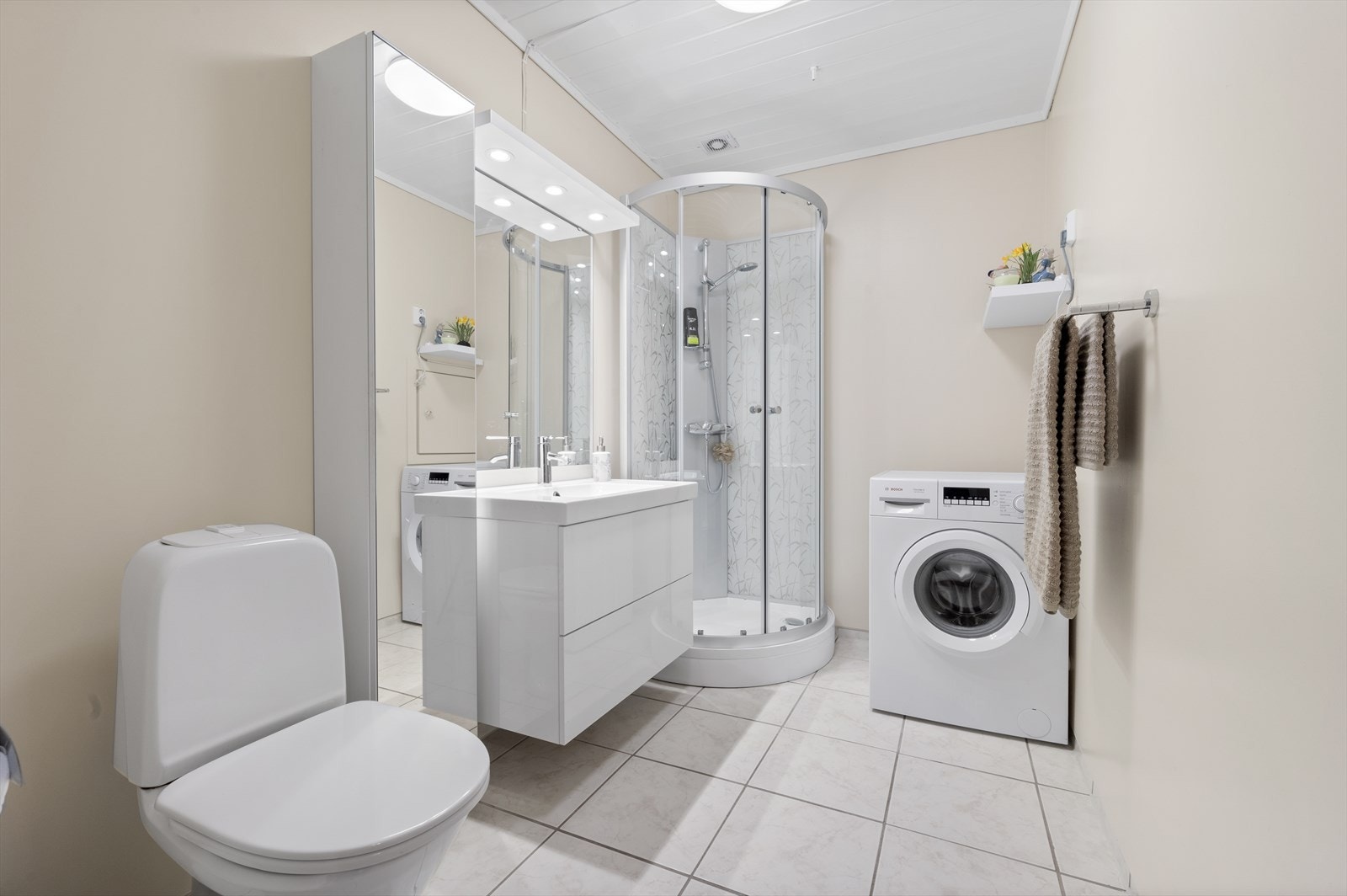 Pent bad/wc/vaskerom Galleribilde