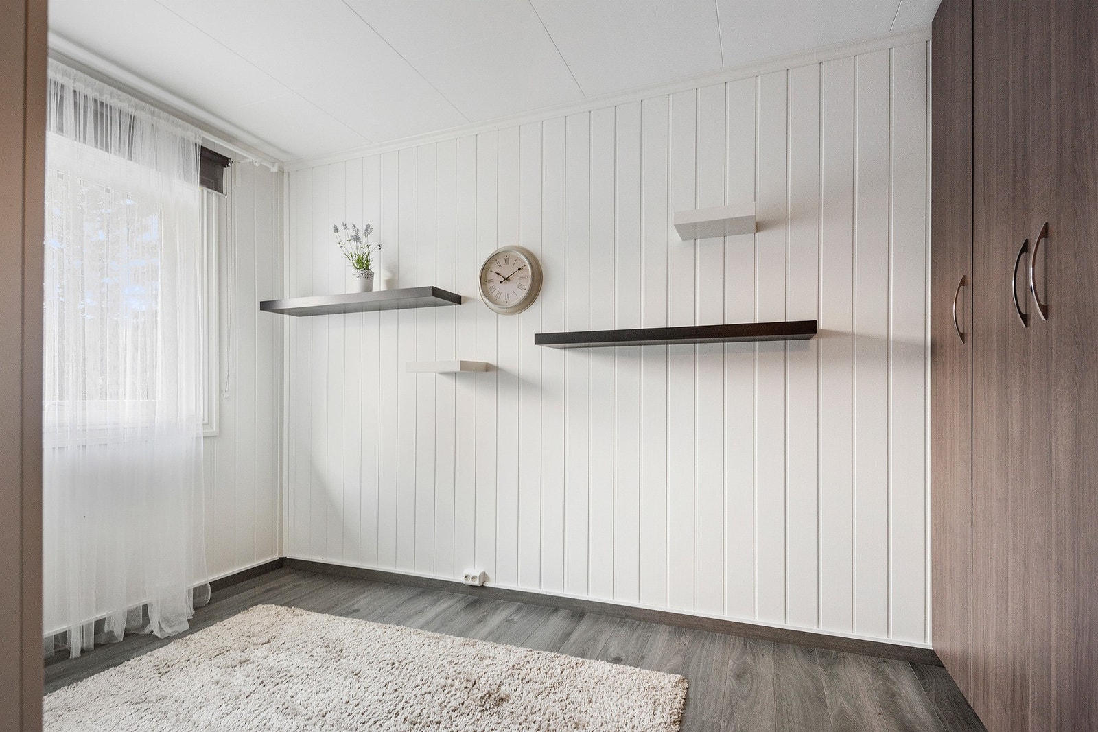 Soverom på 10 kvm. Boligen har totalt 3 soverom Galleribilde