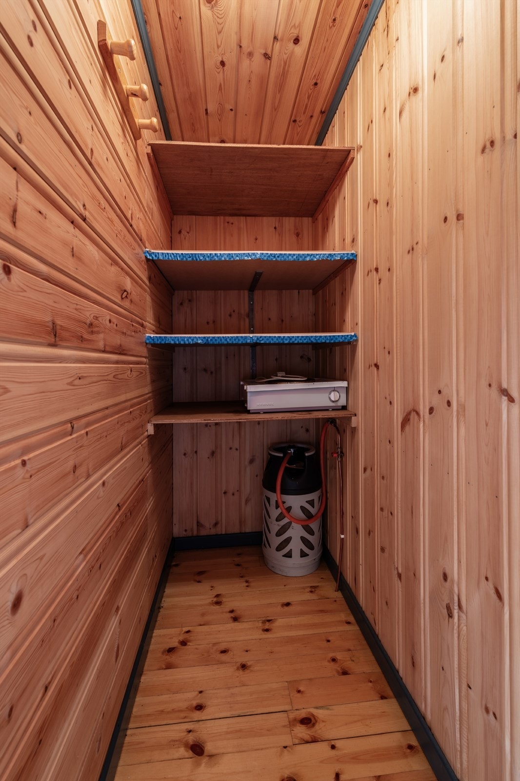 Innvendig bod. Galleribilde