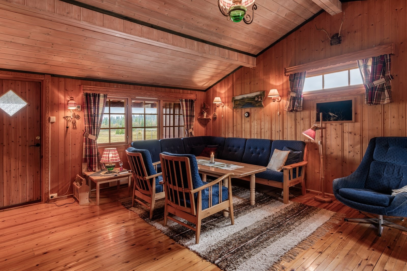 Den rausta himlingen
gir en luftig og god romfølelse. Galleribilde