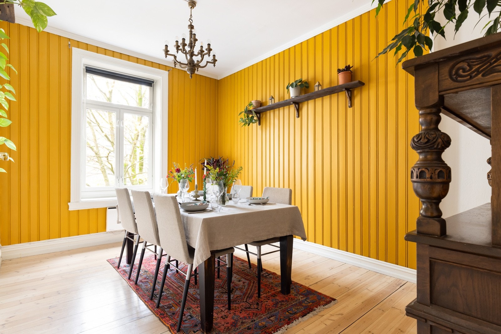 Leiligheten har en spisestue av god størrelse. Galleribilde