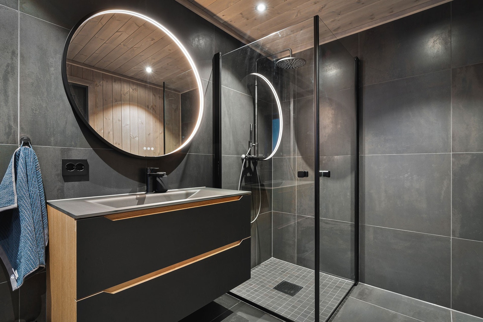 Bilde fra vår visningshytte på Malangen Galleribilde