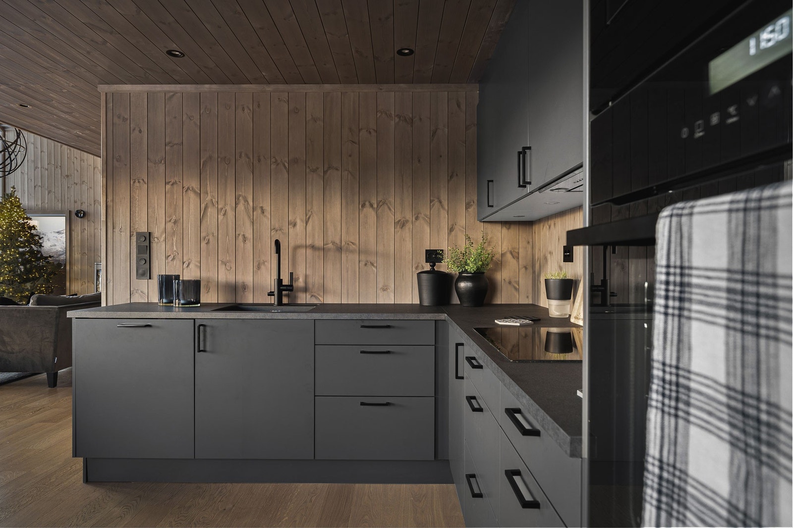 Bilde fra vår visningshytte på Malangen Galleribilde