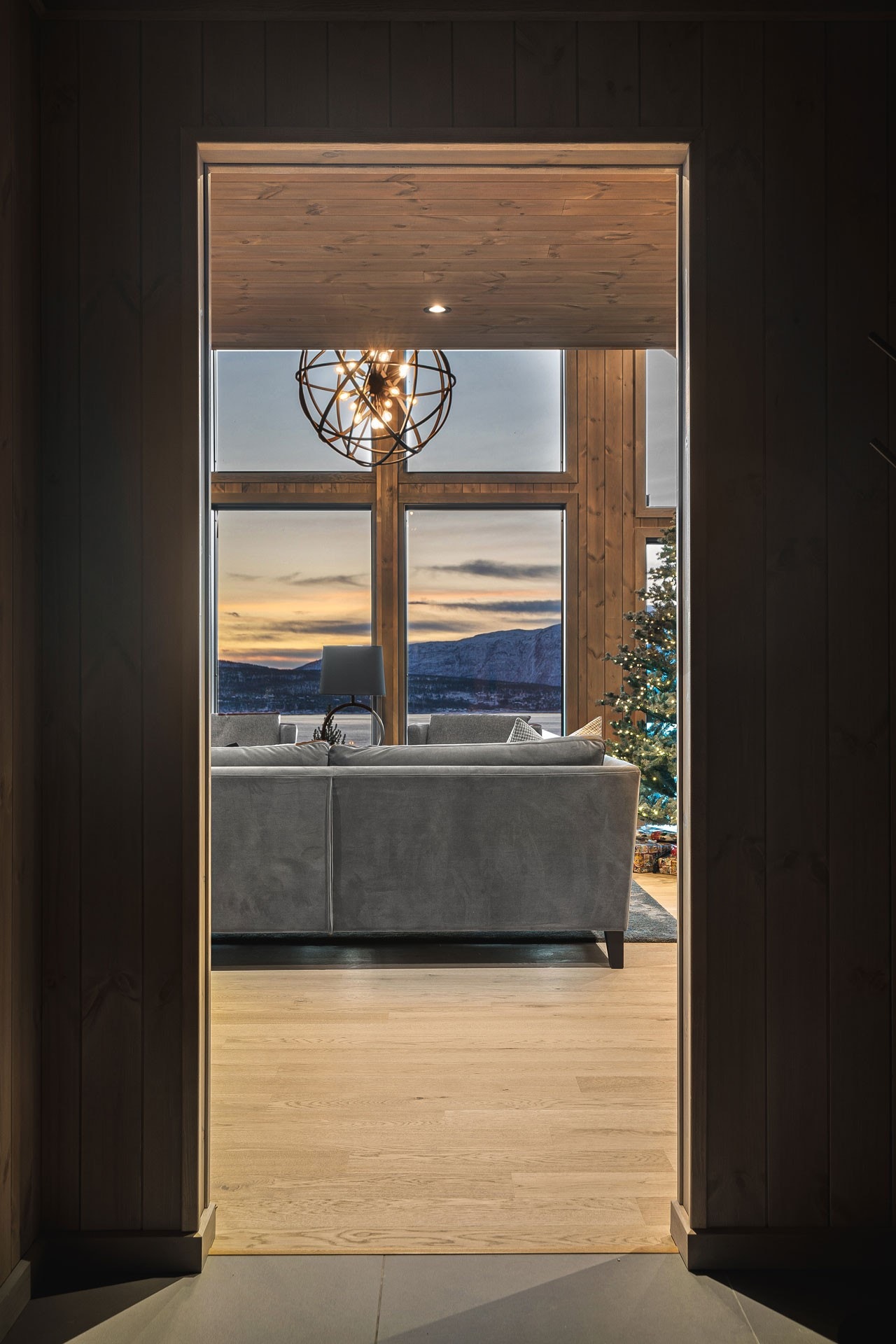 Bilde fra vår visningshytte på Malangen Galleribilde