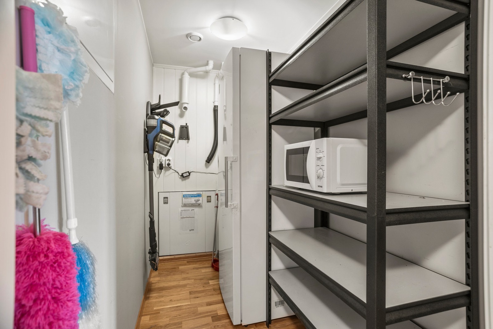 Teknisk rom - 3 kvm. Leiligheten har også en ekstern bod i underetasje Galleribilde