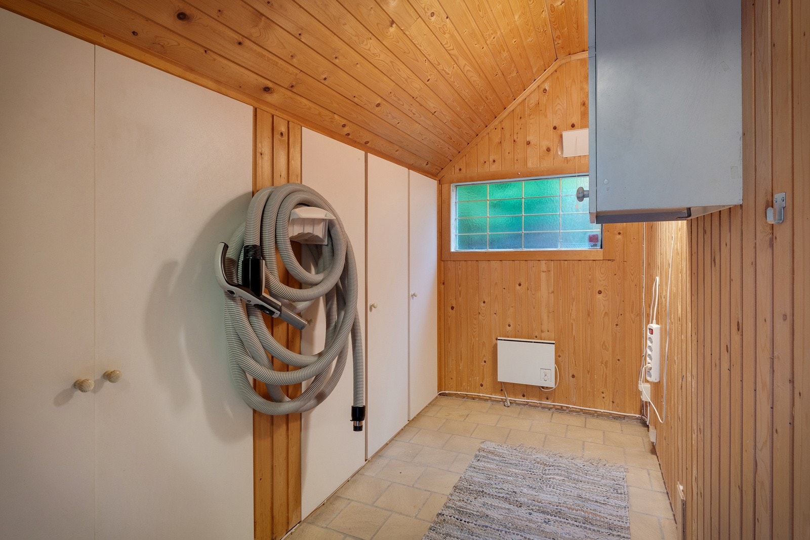 Garderobe/oppbevaring i entre/inngang Galleribilde