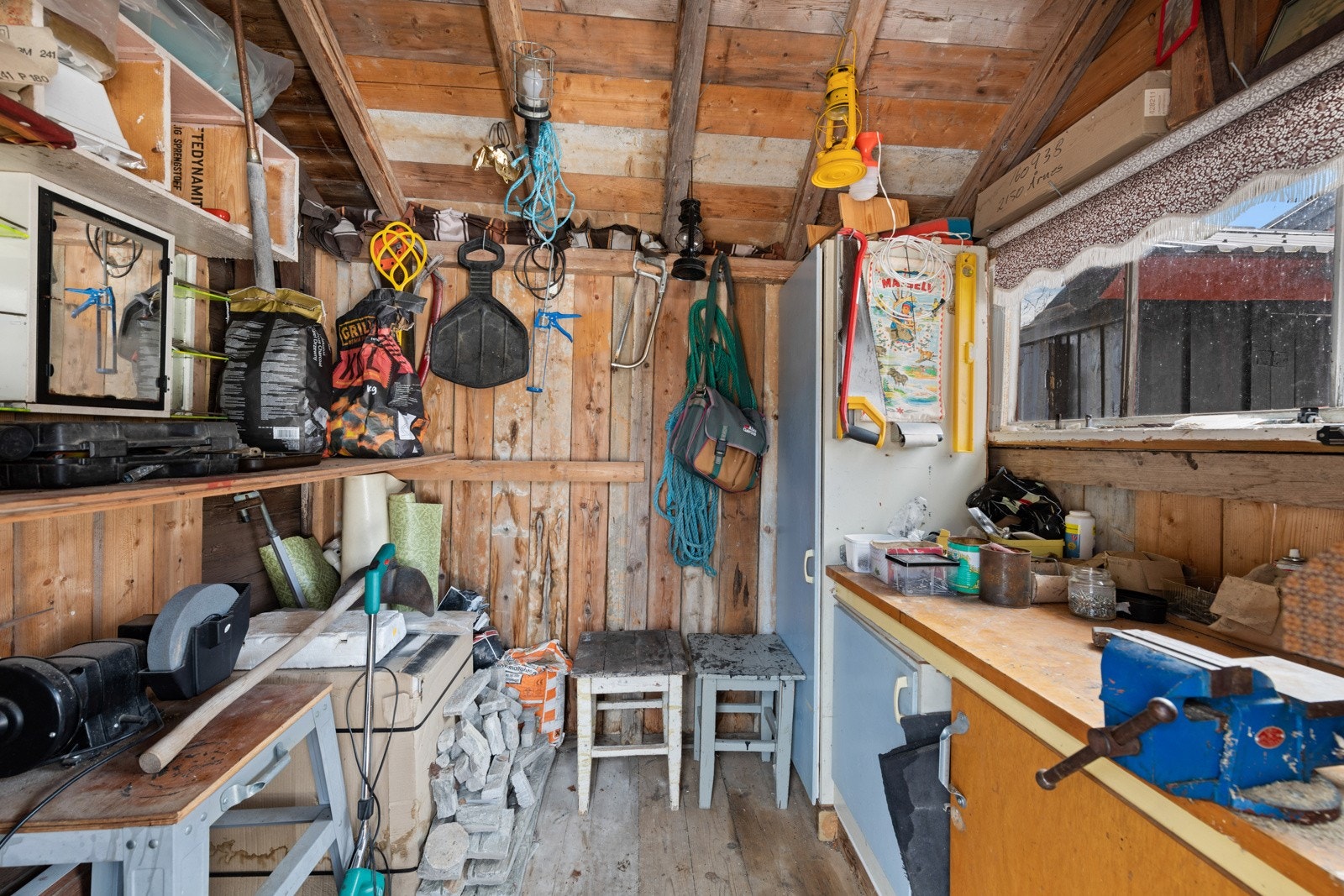 Praktisk snekker bod i uthus Galleribilde