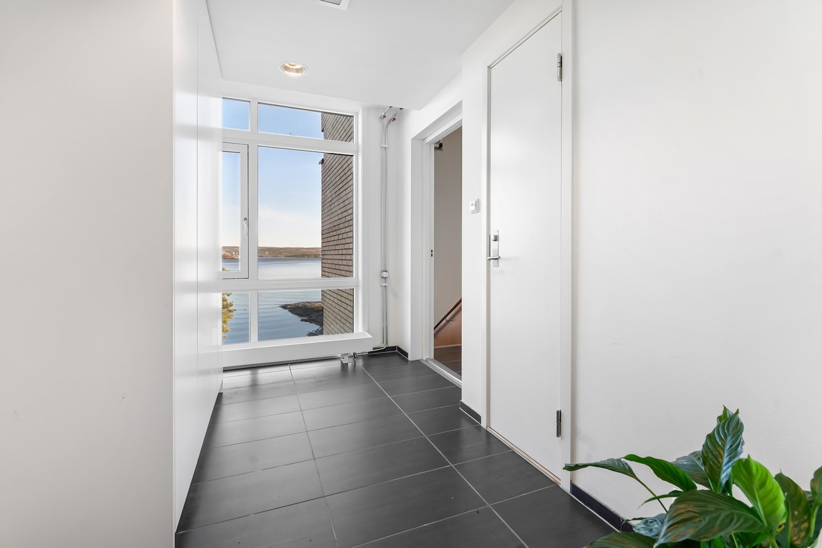 I denne oppgangen er det kun denne leiligheten som ligger i 5.etasje. Galleribilde