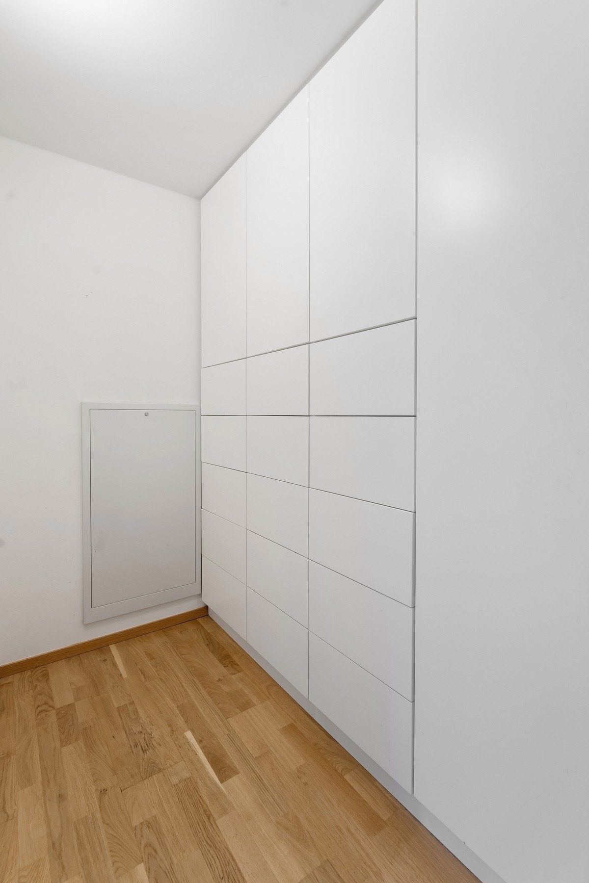 Praktisk innvendig bod i leiligheten. Galleribilde