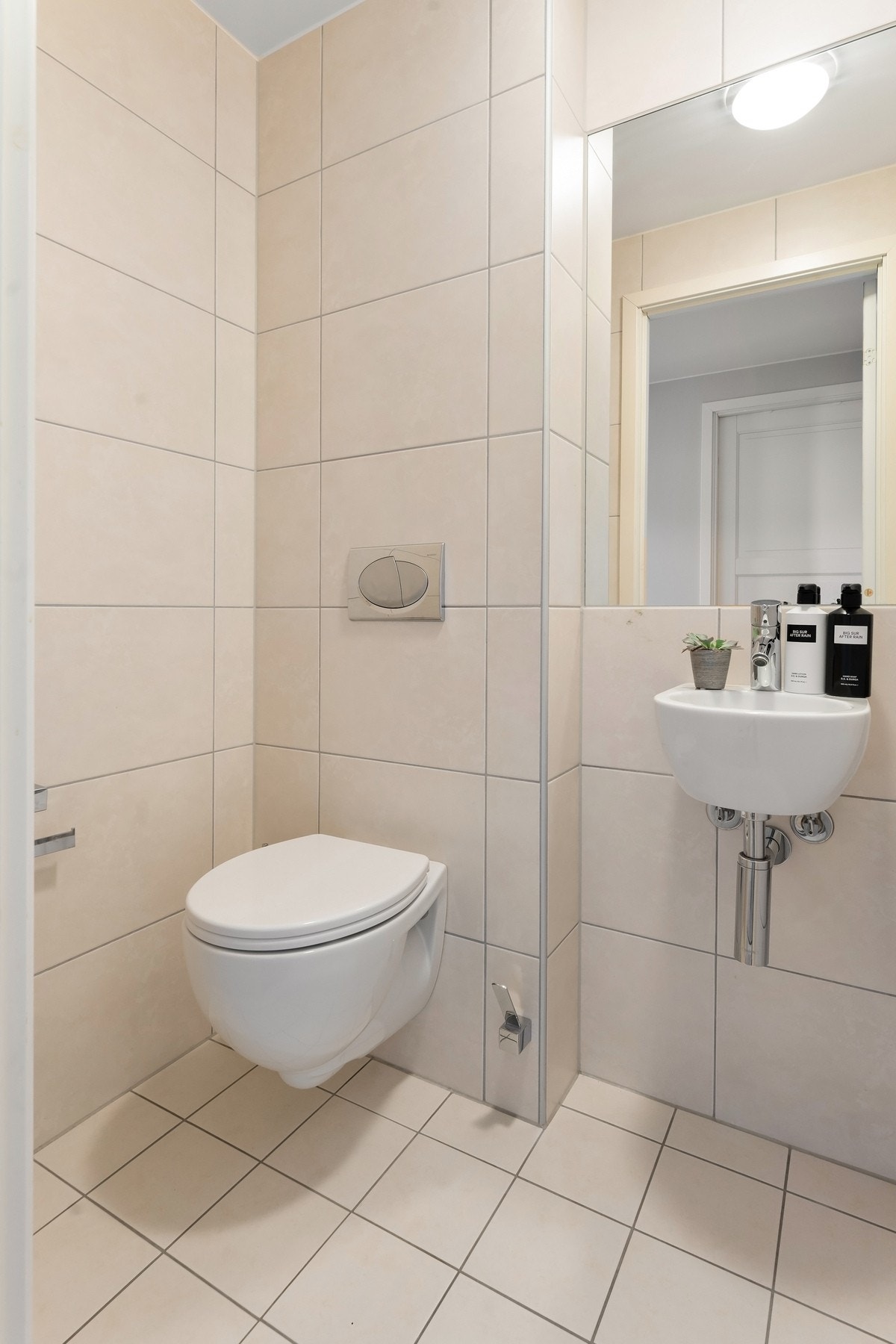 I tillegg til to bad er det et separat wc. Galleribilde