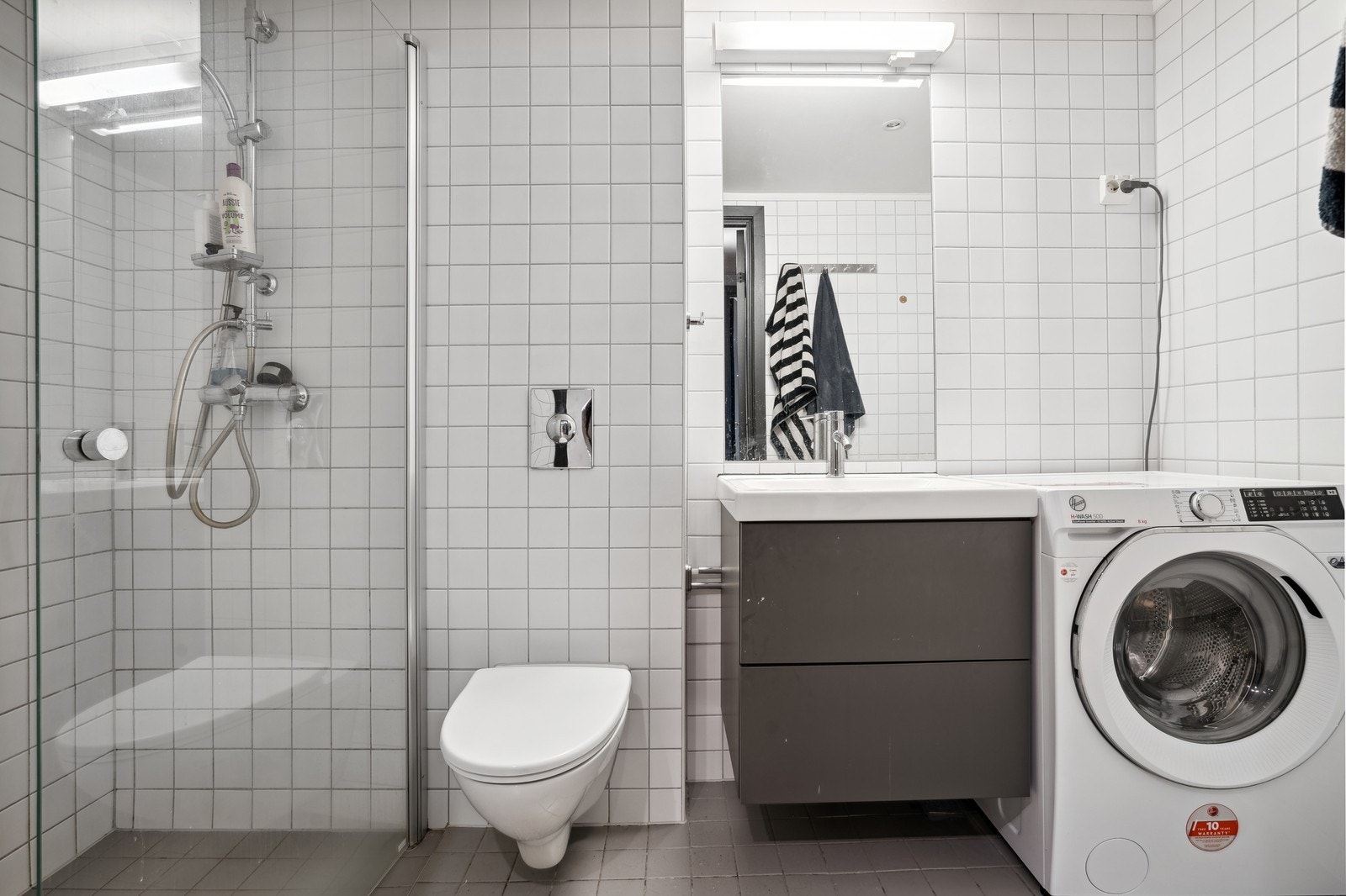 Flislagt bad med varmekabler. Galleribilde