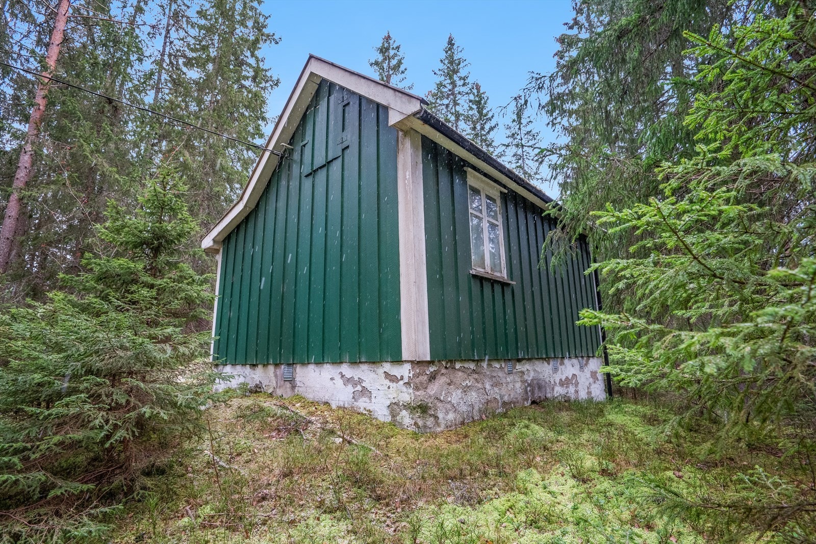 Det er innlagt strøm som i dag er koblet i fra. Galleribilde