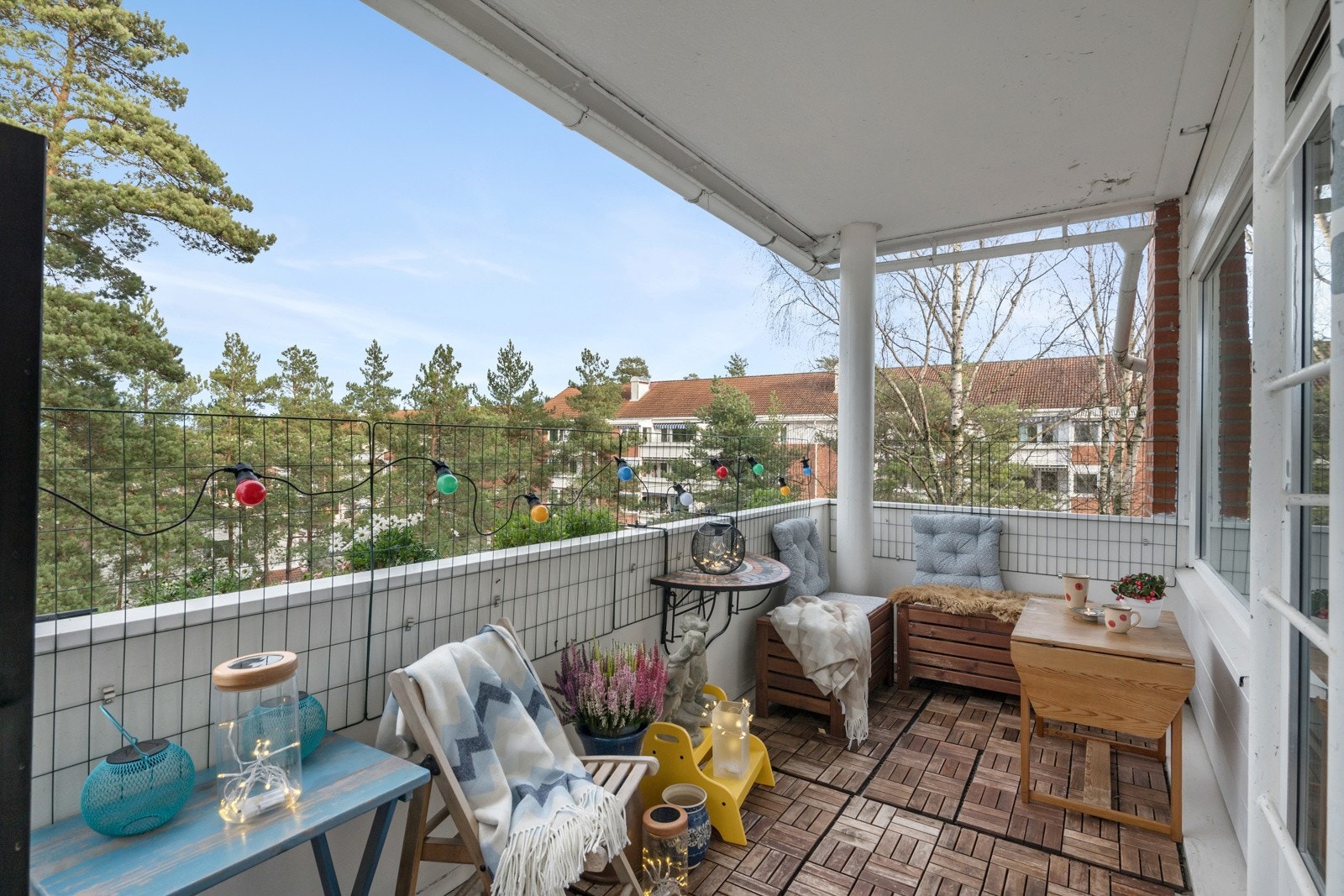 Solrik balkong på 8 m² med utsikt Galleribilde