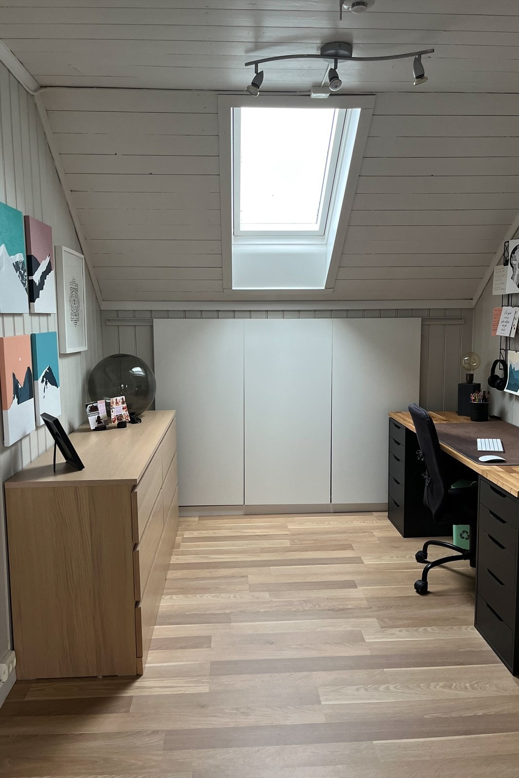 Praktisk kontor, perfekt som hjemmekontor, evt. som et mindre barnerom Galleribilde