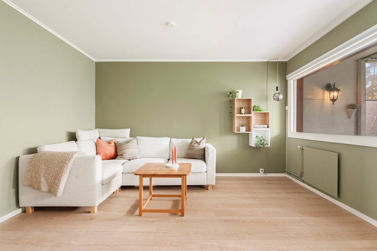 Varmtvann og fyring med radiatorer er inkludert i felleskostnader Galleribilde