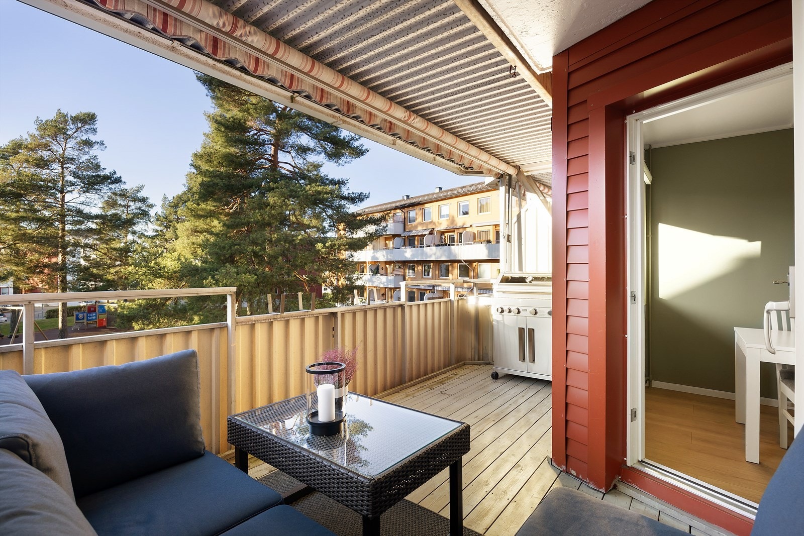 Velkommen til Kampheimveien 28B, presentert av Alexander Johannessen ved Nordvik Galleribilde