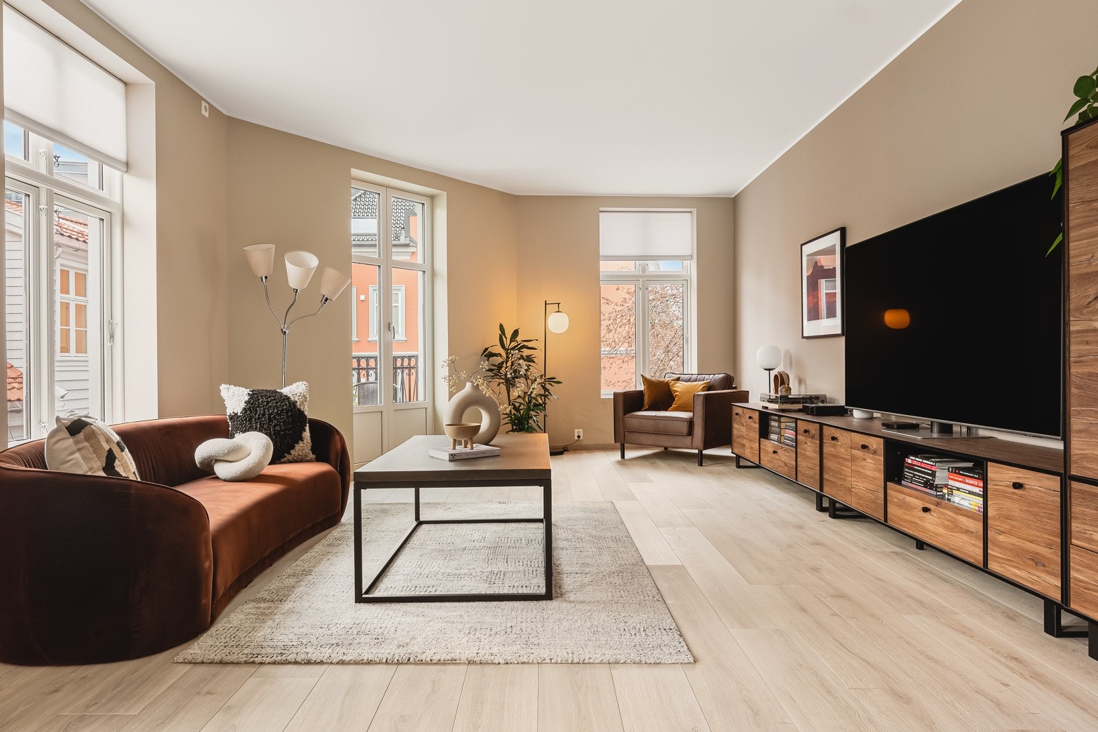 God plass til en hyggelig sofagruppe. Galleribilde