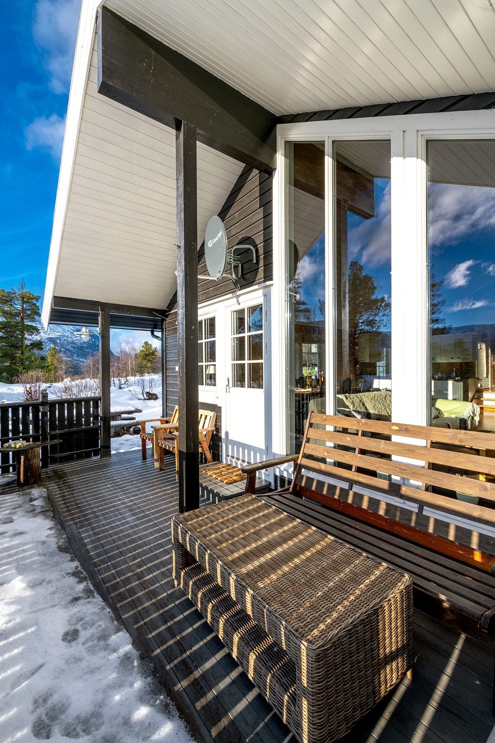 Utgang fra stue til terrasse Galleribilde