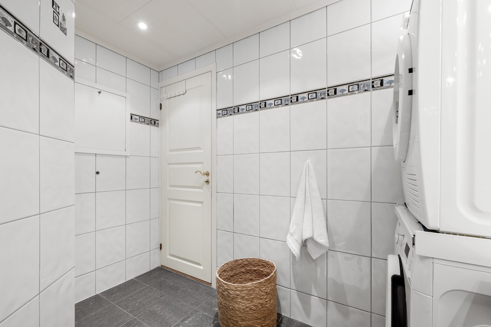 Badet er av god størrelse og måler 5,8 kvm. Galleribilde