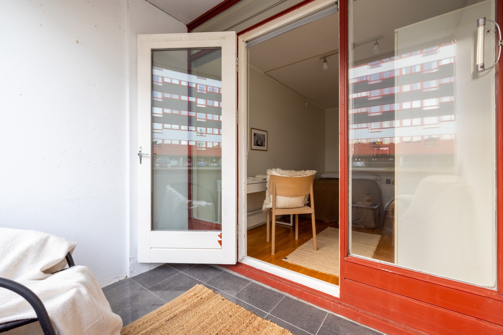Her er det og plass til en liten sittegruppe. Galleribilde