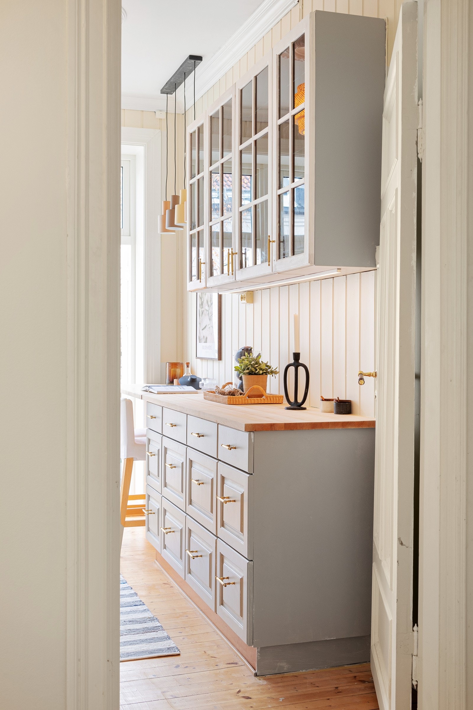 Kjøkkenet er i separat løsning, som gir mulighet for ekstra soverom (ved å flytte kjøkken ut til spisestue) Galleribilde