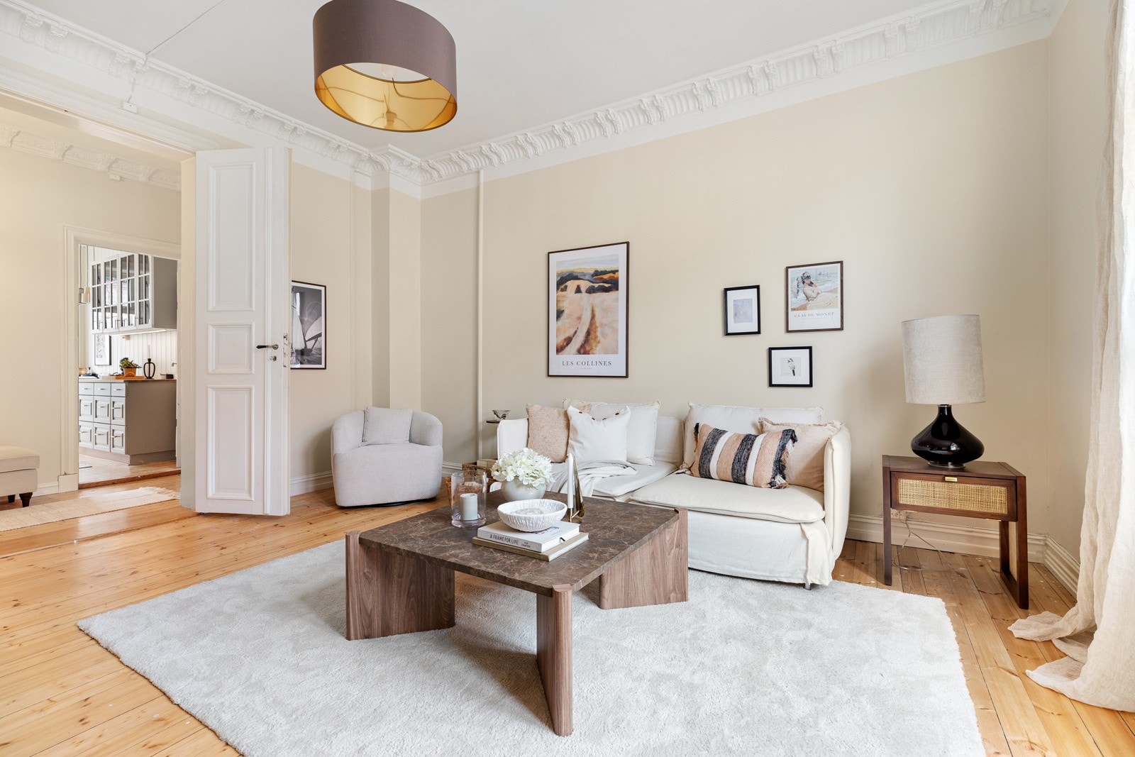 Bygården viser til flere fasiliteter, inkludert en flott bakgård og solid vedlikeholdshistorikk Galleribilde