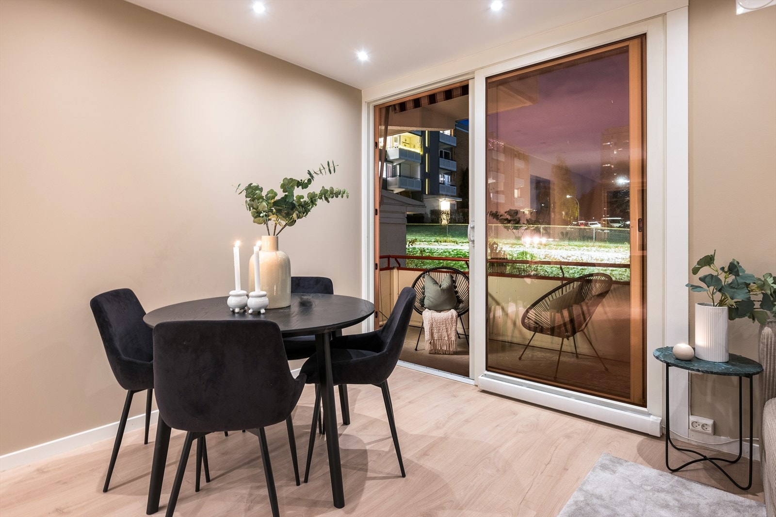 Her er det også fin plass til flere sittegrupper og soner Galleribilde