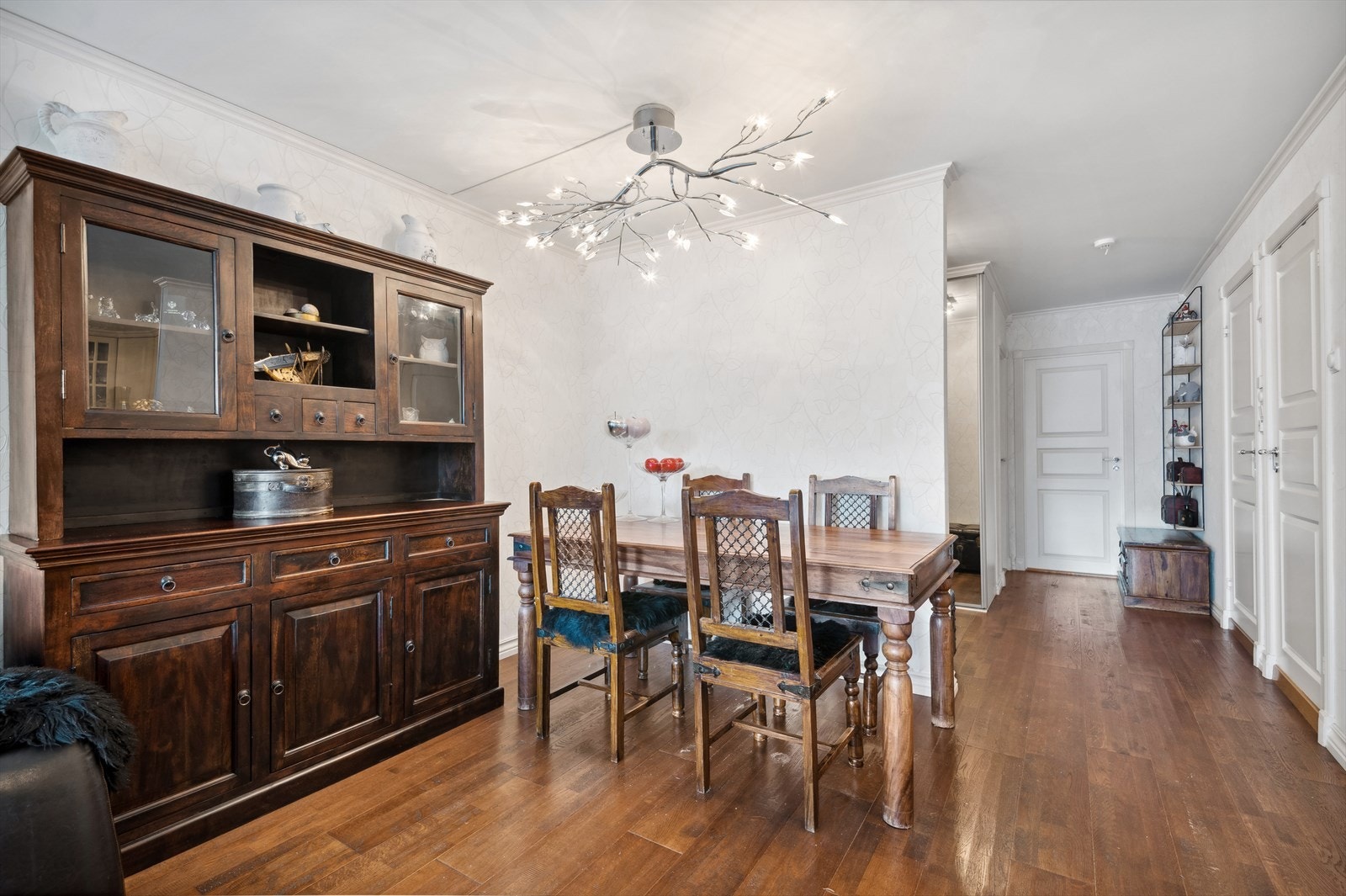 God plass til en spisegruppe. Galleribilde