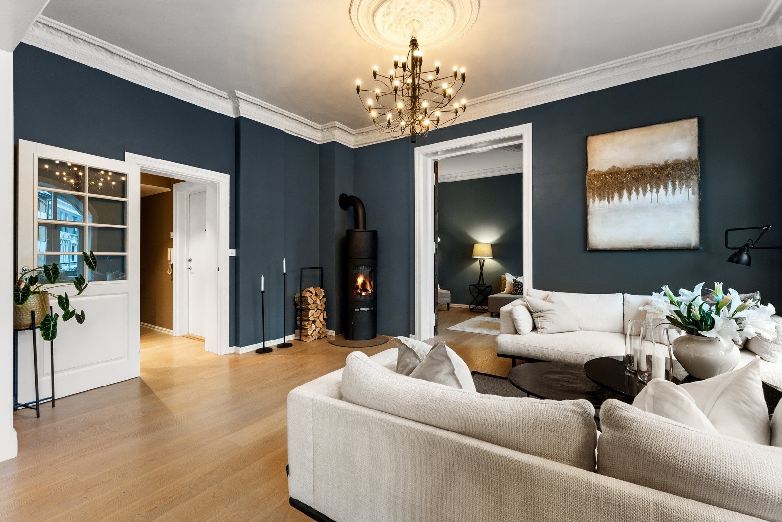 Moderne peisovn. Pipeløpene er nylig rehabilitert. Galleribilde