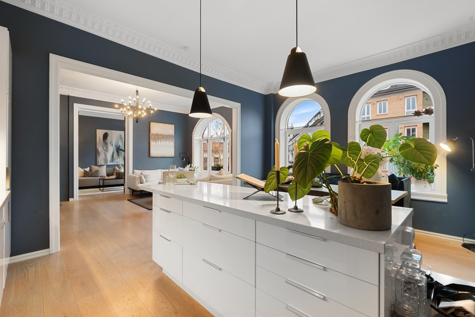 Leiligheten har svært gode lysforhold. Galleribilde