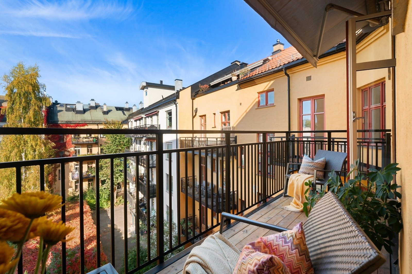 Stor vestvendt balkong på 8 kvm fra 2019. Galleribilde