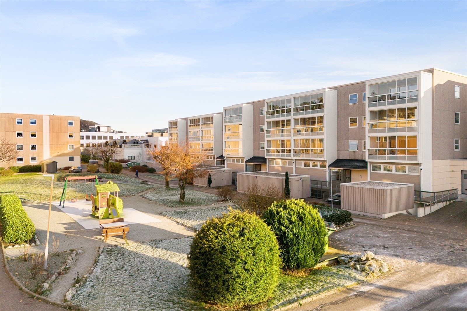 Leiligheten ligger fint til som toppleilighet. Galleribilde